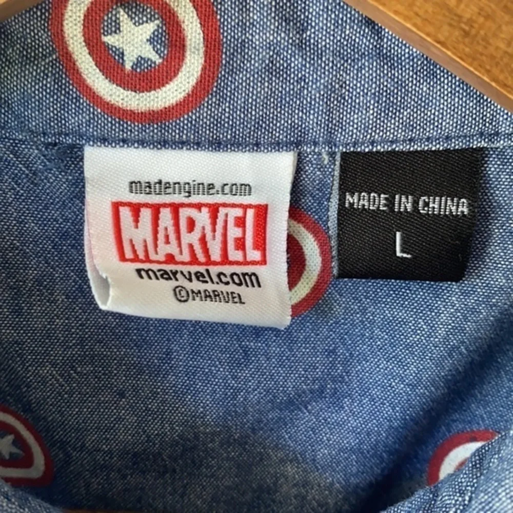 Marvel Captain America Casual Button Down Short Sleeves Chambray Shirt Sz L - Picture 5 of 10